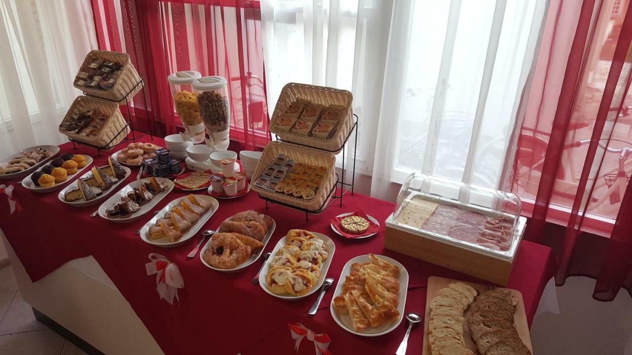 La Locanda Di Gioele Lido di Camaiore Exteriör bild